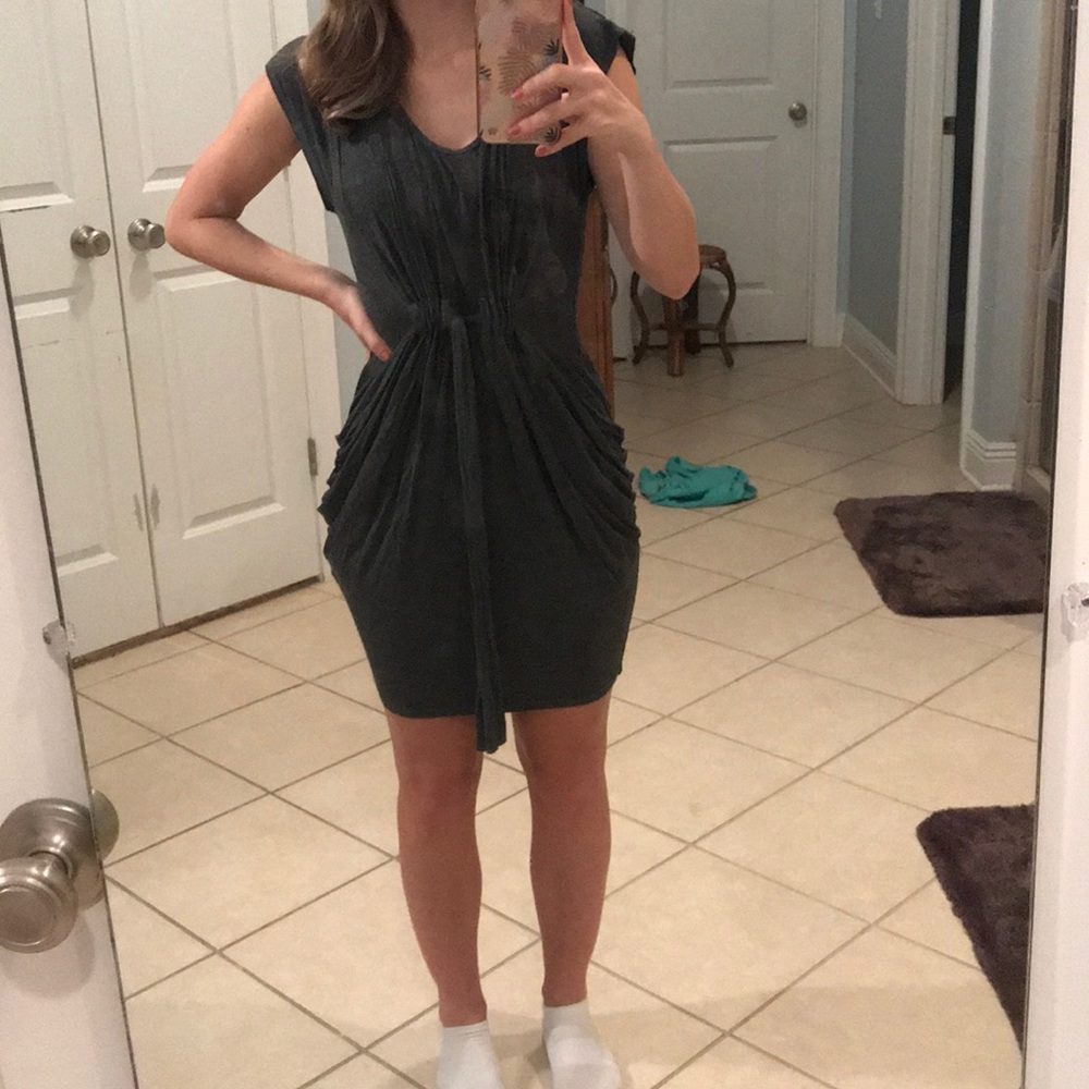 Cute dress with tie and pockets - Picture 5 of 5